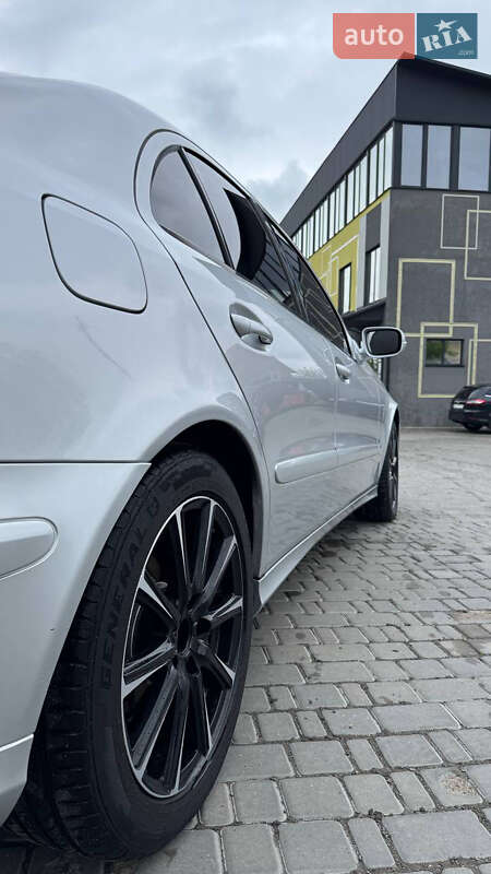 Седан Mercedes-Benz E-Class 2007 в Виннице