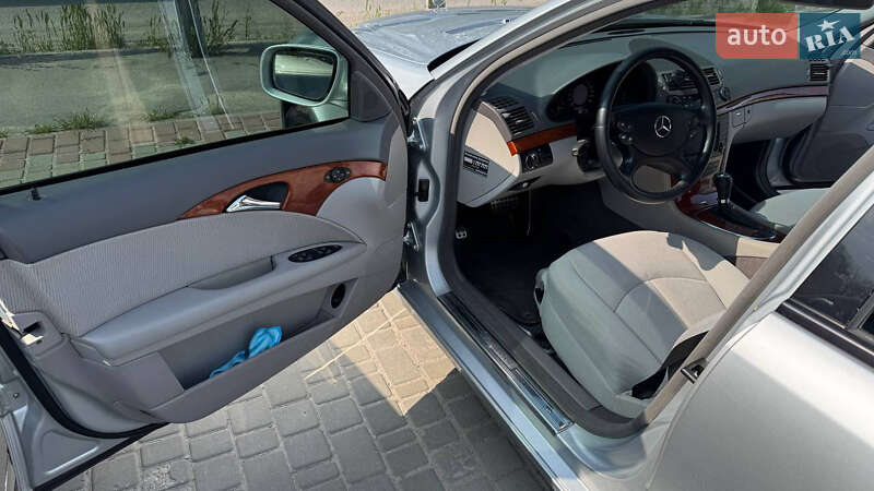Седан Mercedes-Benz E-Class 2007 в Виннице