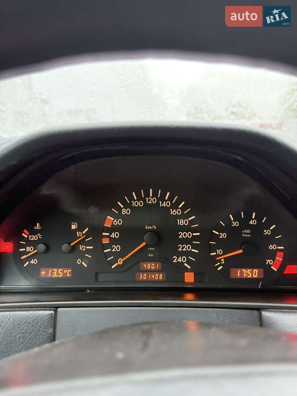 Седан Mercedes-Benz E-Class 1996 в Измаиле