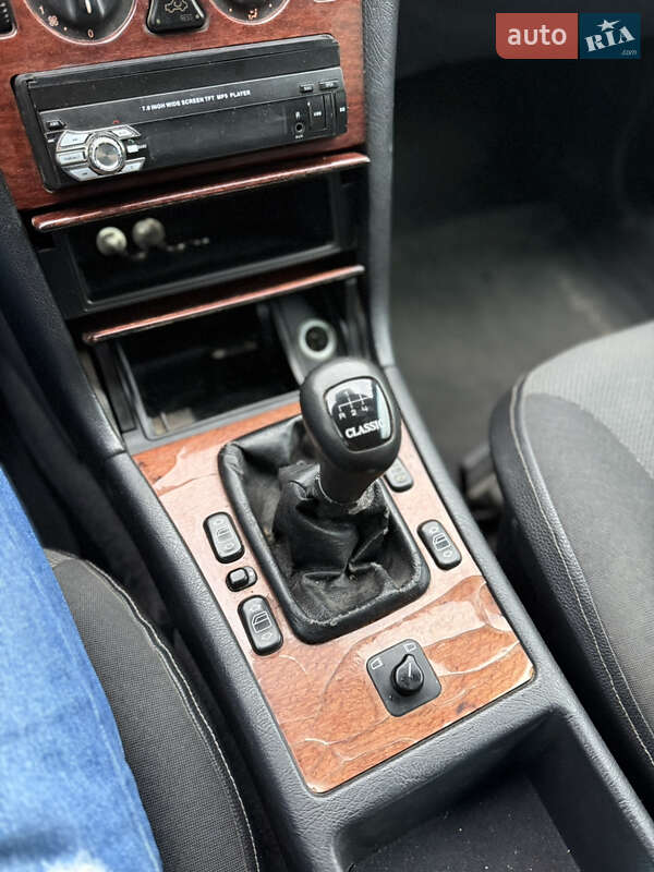 Седан Mercedes-Benz E-Class 1996 в Измаиле