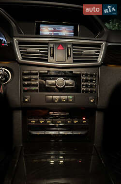 Седан Mercedes-Benz E-Class 2012 в 