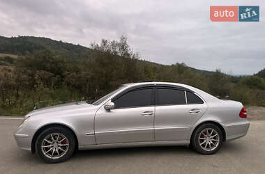 Седан Mercedes-Benz E-Class 2003 в 