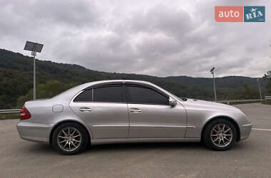 Седан Mercedes-Benz E-Class 2003 в 