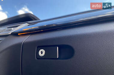 Седан Mercedes-Benz E-Class 2012 в 