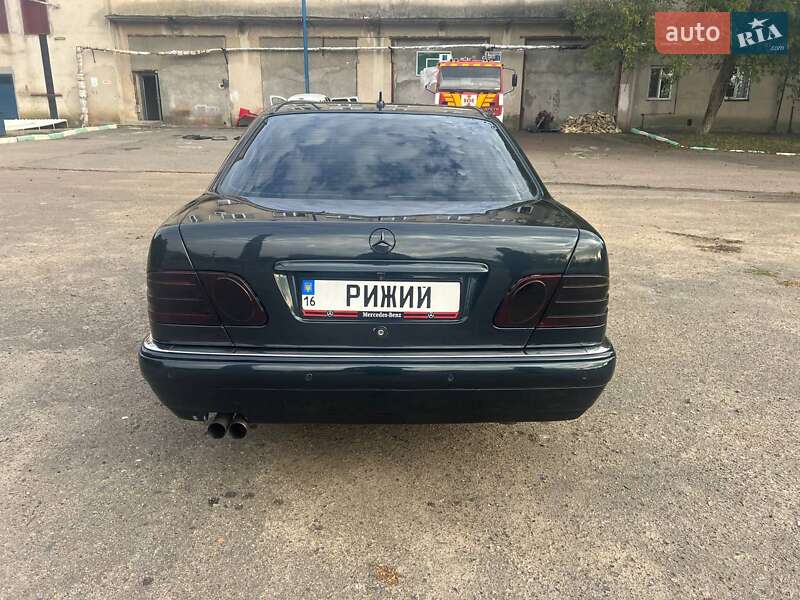 Седан Mercedes-Benz E-Class 1999 в Южном фото 6 Седан Mercedes-Benz E-Class 1999 в Южном