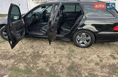 Универсал Mercedes-Benz E-Class 2004 в 