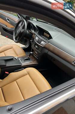 Седан Mercedes-Benz E-Class 2012 в  фото 3 Седан Mercedes-Benz E-Class 2012 в