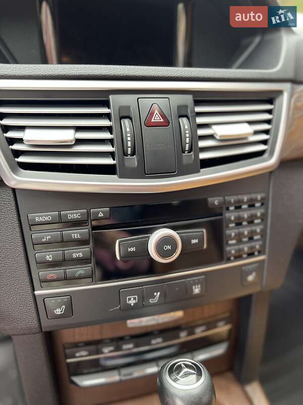 Седан Mercedes-Benz E-Class 2012 в Виннице