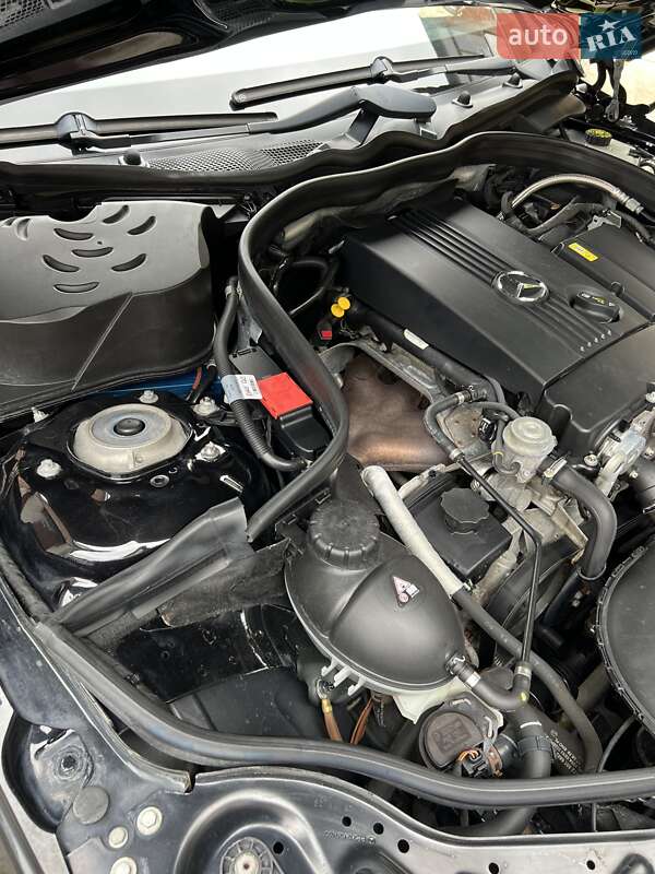 Седан Mercedes-Benz E-Class 2012 в Виннице