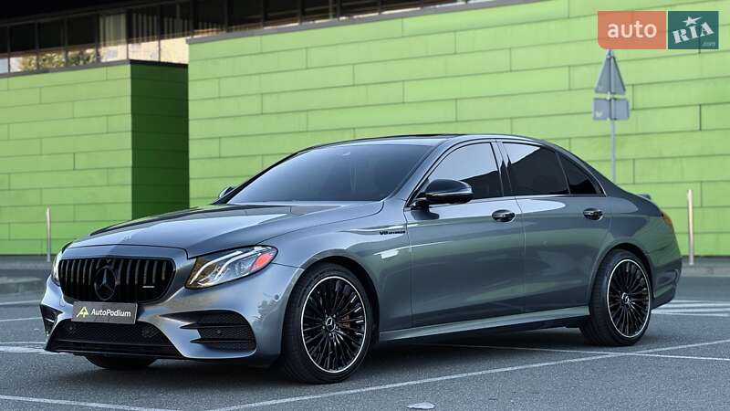 Седан Mercedes-Benz E-Class 2017 в Киеве