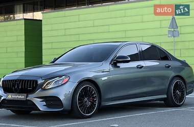 Седан Mercedes-Benz E-Class 2017 в 