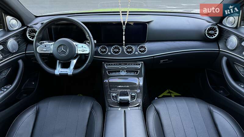 Седан Mercedes-Benz E-Class 2017 в Киеве