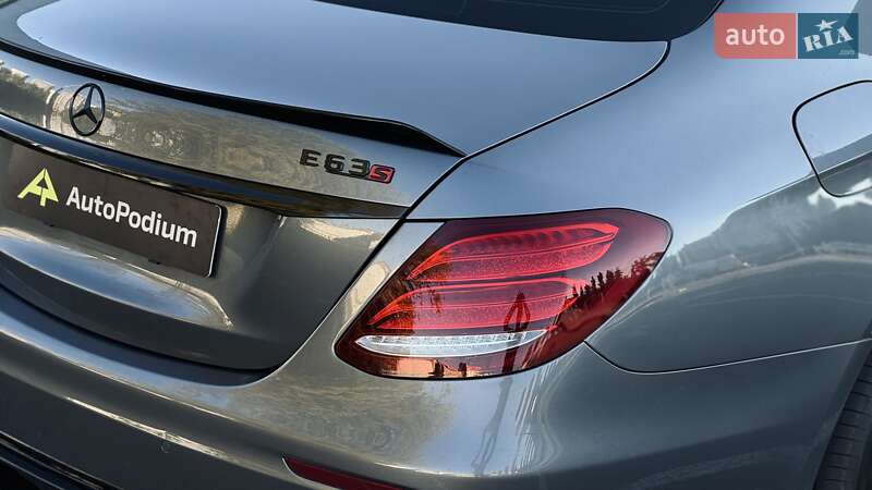 Седан Mercedes-Benz E-Class 2017 в Киеве