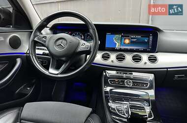 Седан Mercedes-Benz E-Class 2016 в 