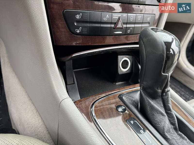 Седан Mercedes-Benz E-Class 2003 в Львові фото 33 Седан Mercedes-Benz E-Class 2003 в Львові