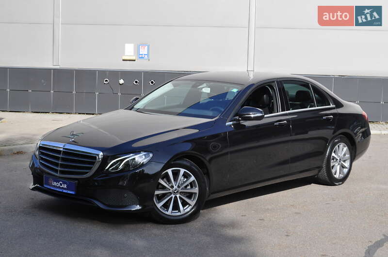 Седан Mercedes-Benz E-Class 2018 в Києві