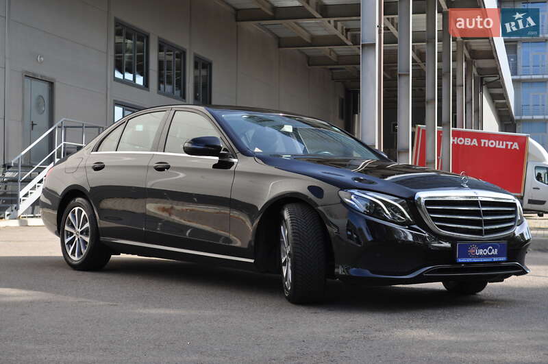 Седан Mercedes-Benz E-Class 2018 в Києві