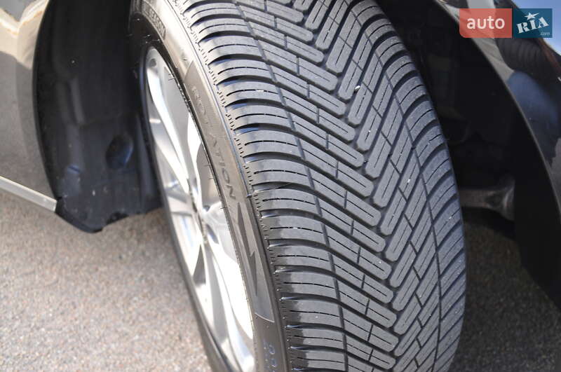 Седан Mercedes-Benz E-Class 2018 в Києві