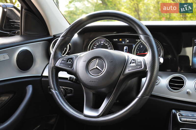 Седан Mercedes-Benz E-Class 2018 в Києві