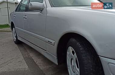 Седан Mercedes-Benz E-Class 1999 в 