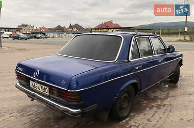 Седан Mercedes-Benz E-Class 1981 в 