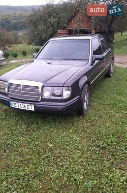 Седан Mercedes-Benz E-Class 1992 в 