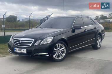 Седан Mercedes-Benz E-Class 2011 в Києві