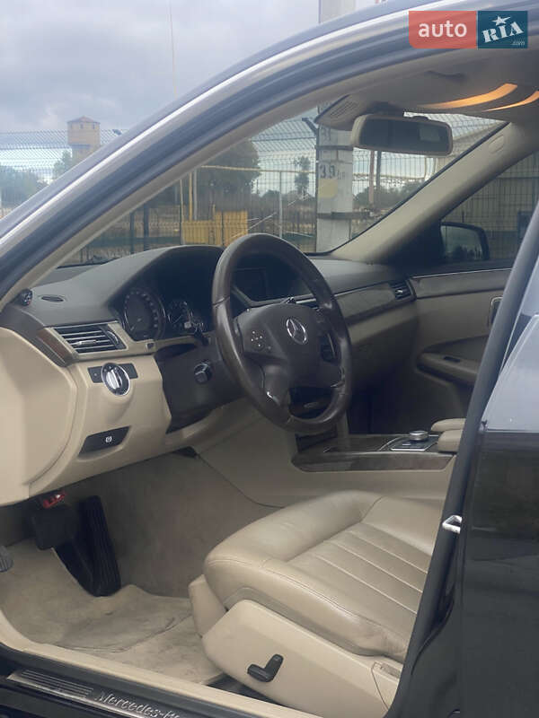 Седан Mercedes-Benz E-Class 2011 в Києві фото 8 Седан Mercedes-Benz E-Class 2011 в Києві