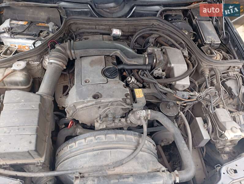 Седан Mercedes-Benz E-Class 1993 в Здолбуніві фото 10 Седан Mercedes-Benz E-Class 1993 в Здолбуніві