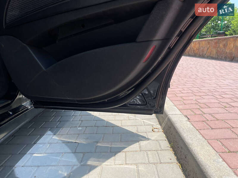 Седан Mercedes-Benz E-Class 2003 в Могилев-Подольске