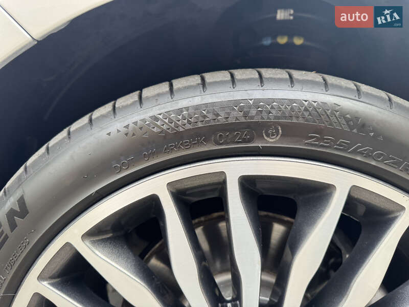 Седан Mercedes-Benz E-Class 2014 в Звягелі