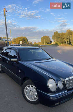 Седан Mercedes-Benz E-Class 1998 в Путивлі
