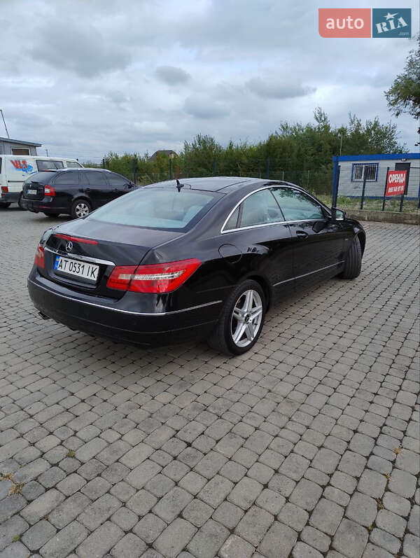 Купе Mercedes-Benz E-Class 2010 в Ивано-Франковске фото 7 Купе Mercedes-Benz E-Class 2010 в Ивано-Франковске