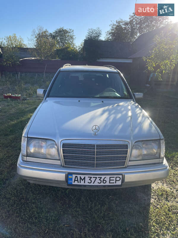 Універсал Mercedes-Benz E-Class 1994 в Житомирі фото 3 Універсал Mercedes-Benz E-Class 1994 в Житомирі
