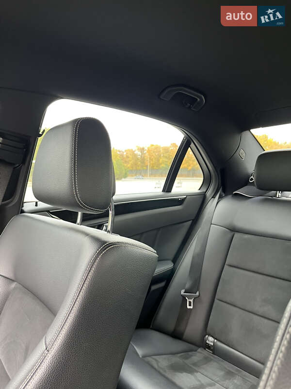 Седан Mercedes-Benz E-Class 2011 в Днепре фото 55 Седан Mercedes-Benz E-Class 2011 в Днепре