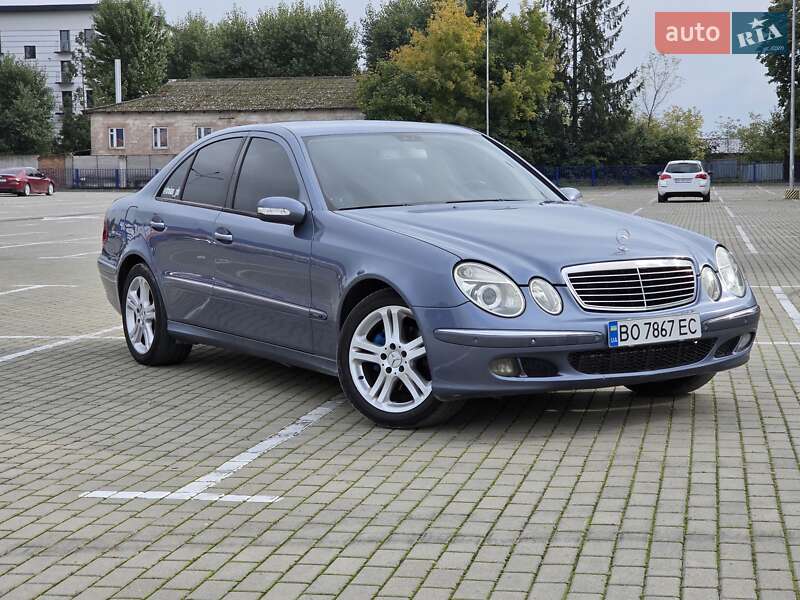 Седан Mercedes-Benz E-Class 2003 в 