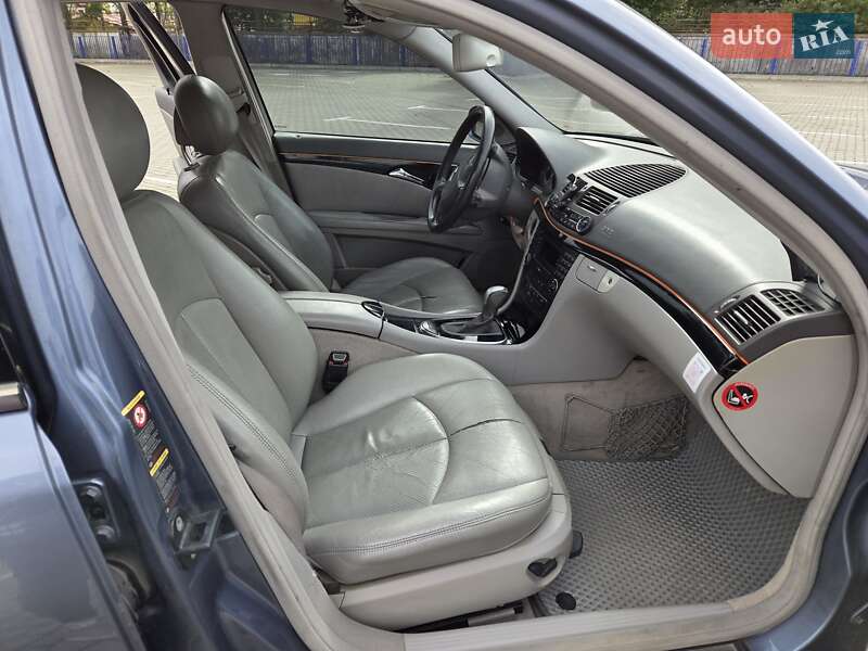 Седан Mercedes-Benz E-Class 2003 в Тернополі