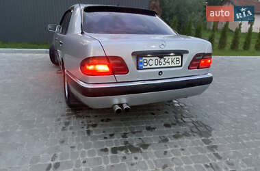 Седан Mercedes-Benz E-Class 1996 в 