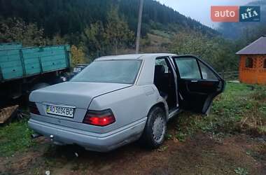 Седан Mercedes-Benz E-Class 1992 в 