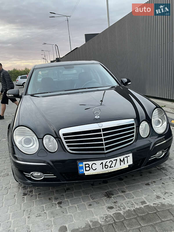 Седан Mercedes-Benz E-Class 2008 в Львові