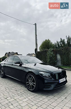 Седан Mercedes-Benz E-Class 2016 в 