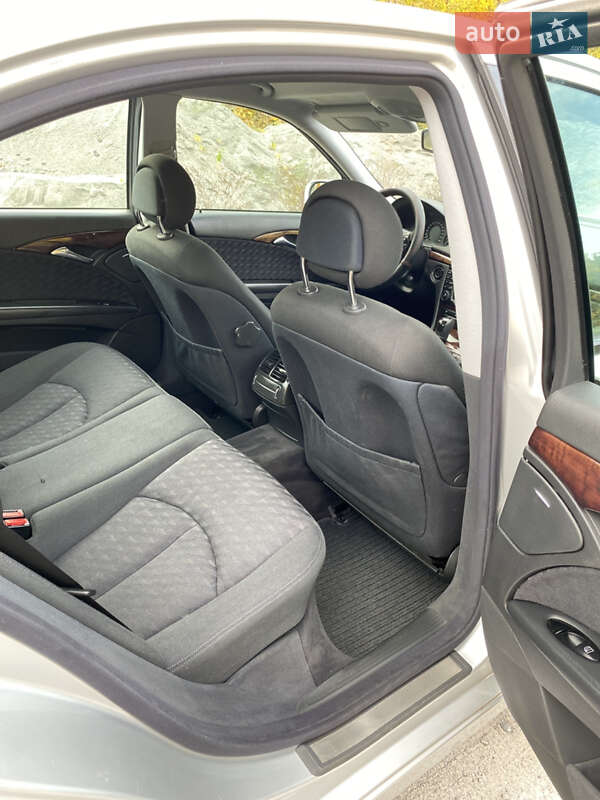 Седан Mercedes-Benz E-Class 2004 в Хоролі фото 26 Седан Mercedes-Benz E-Class 2004 в Хоролі
