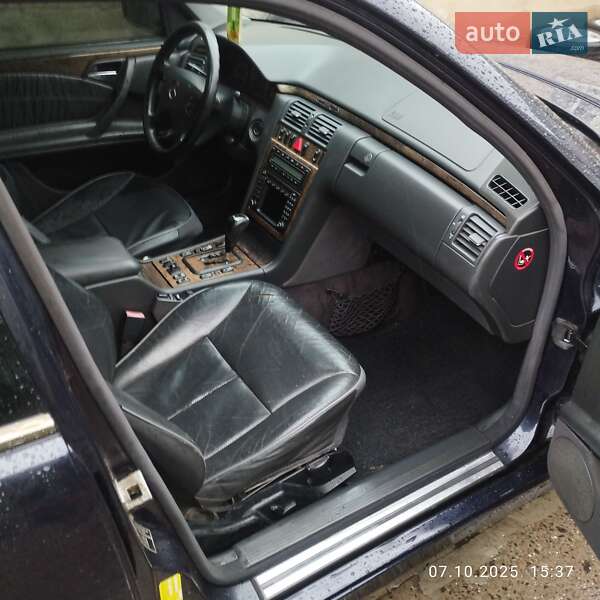 Седан Mercedes-Benz E-Class 2000 в Бершади фото 14 Седан Mercedes-Benz E-Class 2000 в Бершади