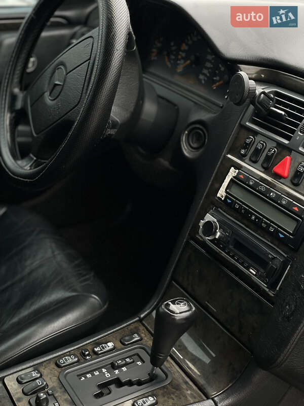 Седан Mercedes-Benz E-Class 1998 в Києві фото 11 Седан Mercedes-Benz E-Class 1998 в Києві