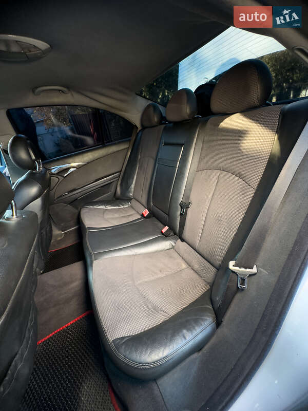Седан Mercedes-Benz E-Class 2003 в Великодолинском фото 17 Седан Mercedes-Benz E-Class 2003 в Великодолинском