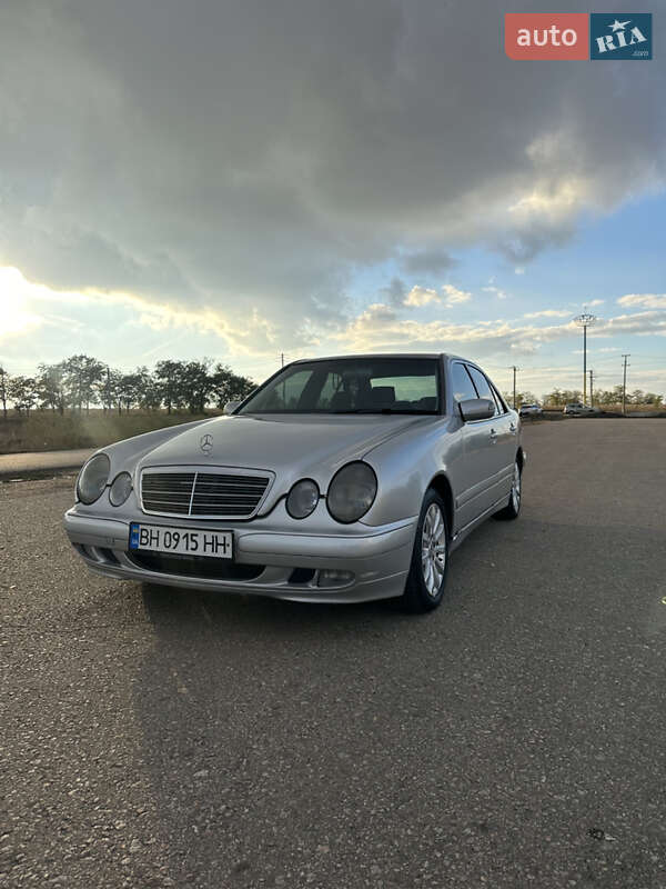 Седан Mercedes-Benz E-Class 2000 в Одесі фото 2 Седан Mercedes-Benz E-Class 2000 в Одесі