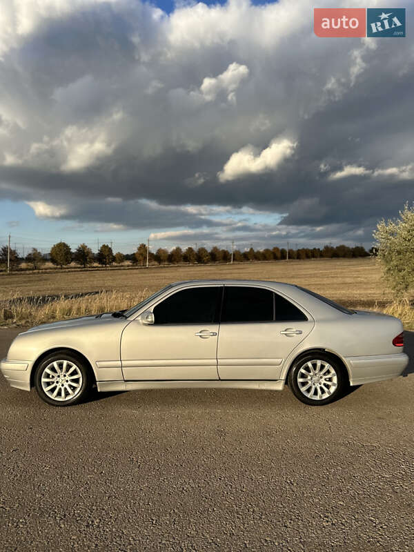 Седан Mercedes-Benz E-Class 2000 в Одесі фото 4 Седан Mercedes-Benz E-Class 2000 в Одесі