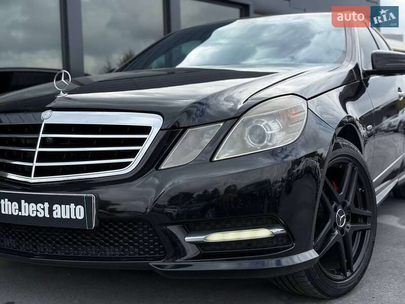 Седан Mercedes-Benz E-Class 2012 в Рівному