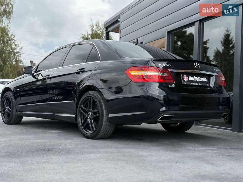Седан Mercedes-Benz E-Class 2012 в Рівному