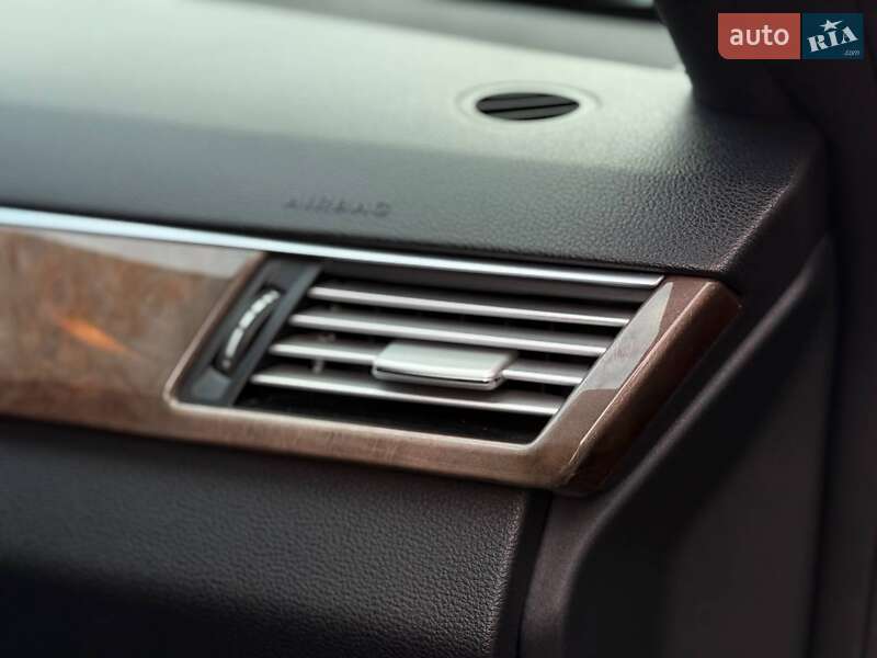 Седан Mercedes-Benz E-Class 2012 в Рівному